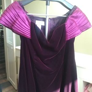 Vintage WARREN Size 12 Petite Burgundy Velvet soft feel short Sleeve Party Dress